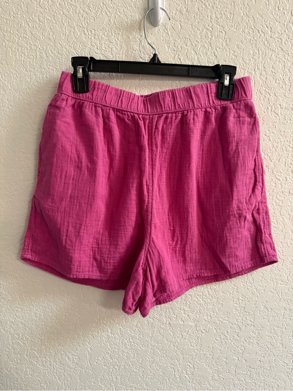 Universal Thread High-Waist Fuchsia Casual Shorts